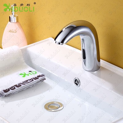 Bathroom Sink Auto faucet or tap brass material chrome finish tap for hot and cold water